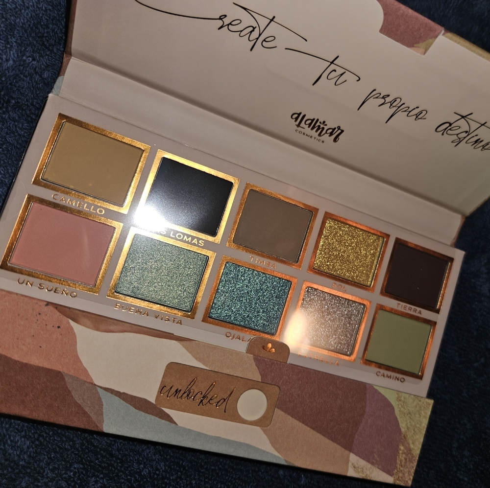 Alamar Destino Eyeshadow Pallete